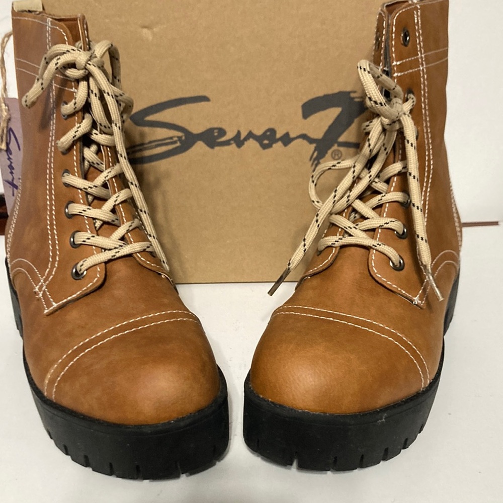 NWT Season7 Jodi Combat Boots